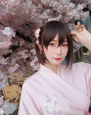 女人狂吮男人命根gif视频_在线完整观看
