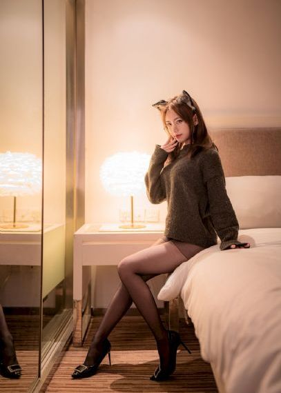 人妻丰满av无码久久不卡_720手机免费观看完整